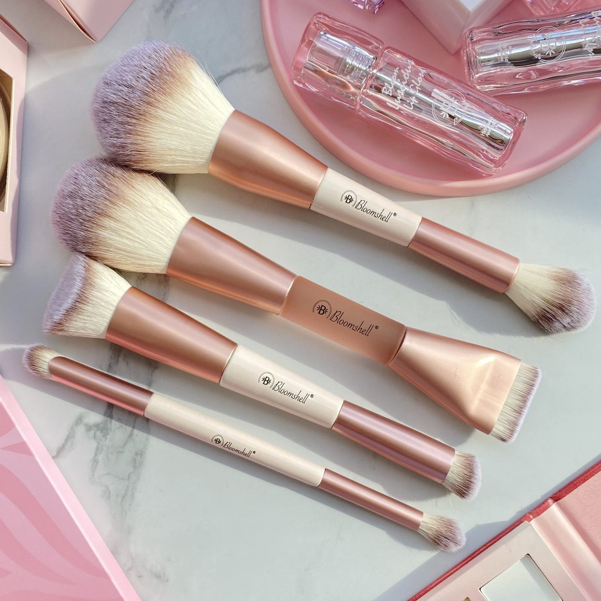 Brocha Bloomshell Bloom Brush Perfect Corrector/base