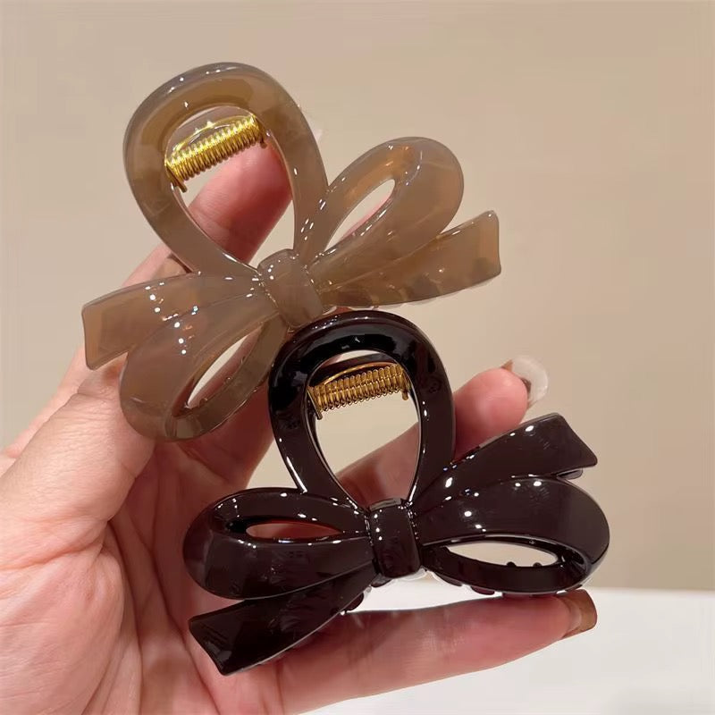 Pinza lazo estilo coreano
